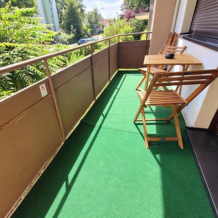 Duplex Apartment Ullstein- 4 Bedrooms, 2 Bathrooms, Living Room, 2 Parking Spaces, Boxspringbeds, Family & Business Apartment! Берлин Екстериор снимка