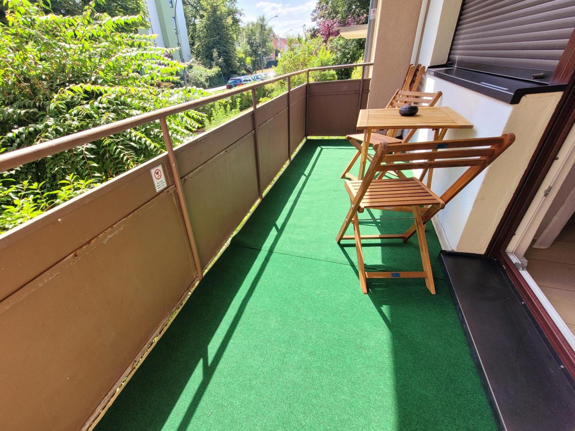 Duplex Apartment Ullstein- 4 Bedrooms, 2 Bathrooms, Living Room, 2 Parking Spaces, Boxspringbeds, Family & Business Apartment! Берлин Екстериор снимка