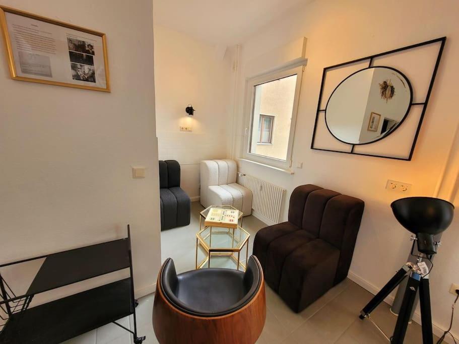 Duplex Apartment Ullstein- 4 Bedrooms, 2 Bathrooms, Living Room, 2 Parking Spaces, Boxspringbeds, Family & Business Apartment! Берлин Екстериор снимка