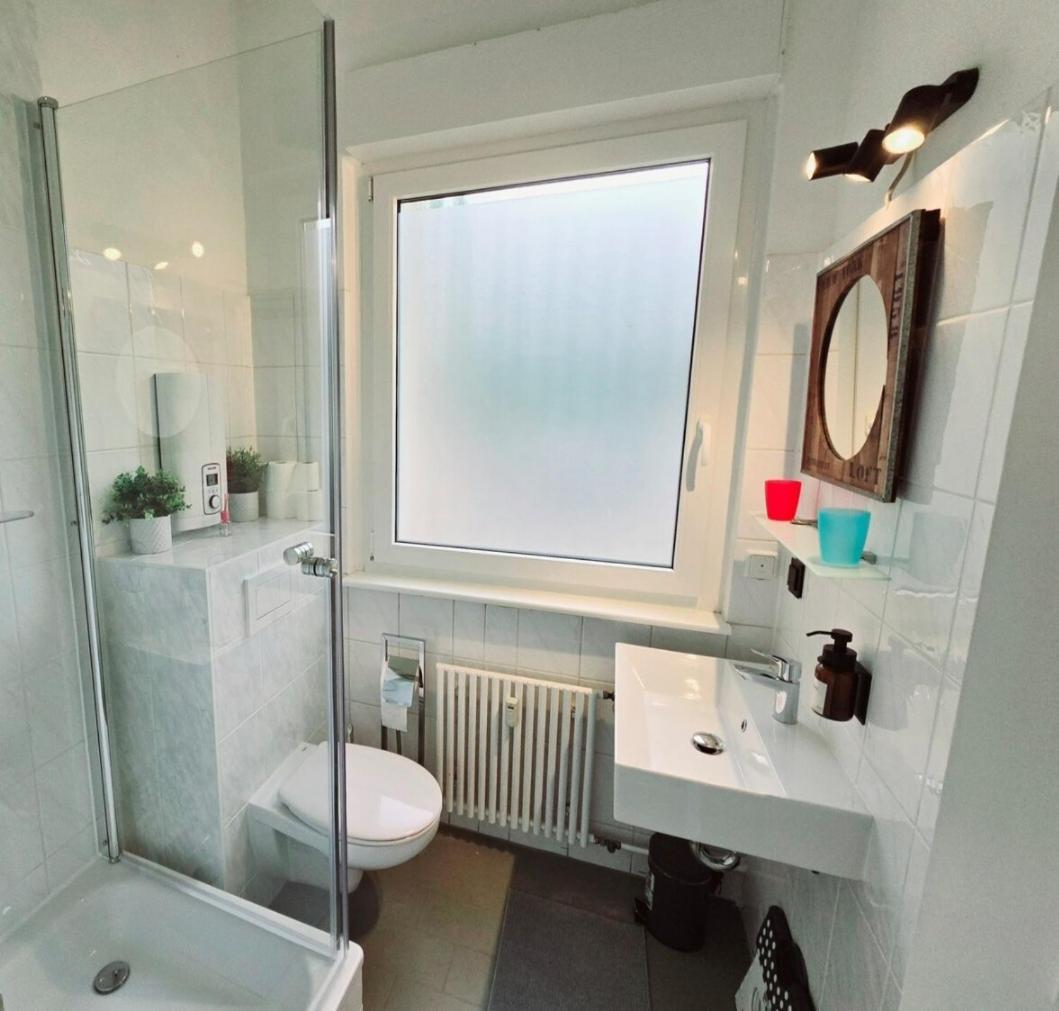 Duplex Apartment Ullstein- 4 Bedrooms, 2 Bathrooms, Living Room, 2 Parking Spaces, Boxspringbeds, Family & Business Apartment! Берлин Екстериор снимка